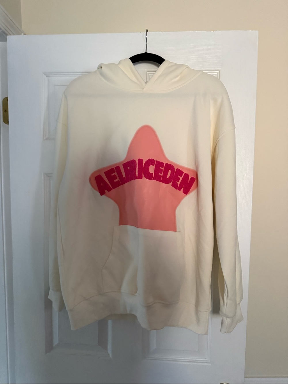 Aelfric Eden Cream Crewneck Hoodie with Pink Star Logo